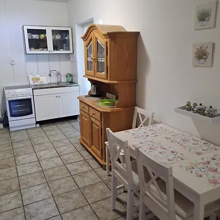 Guest house Montana Zelena Lhota